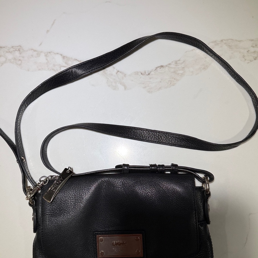 🥳🥳2 PIECE DKNY Set Leather Crossbody Bag & Wallet with storage bag, Black - Picture 16 of 16